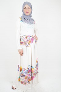 Rose patterned white dress