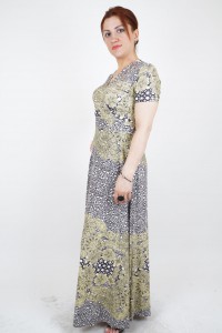 Short-sleeved blue dress