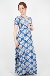 Short-sleeved flower dress